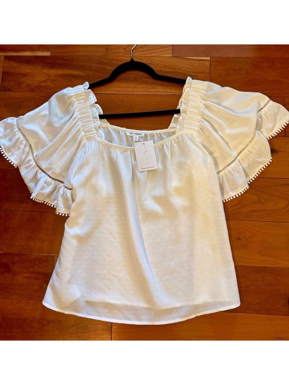 NWT Blu Pepper Women's White Off-Shoulder Ruffle Sleeve Blouse, Size M